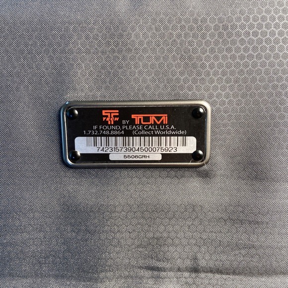 Tumi T-TECH Classic 5506 Black Gray Nylon Messenger Shoulder Laptop Bag - Picture 5 of 7